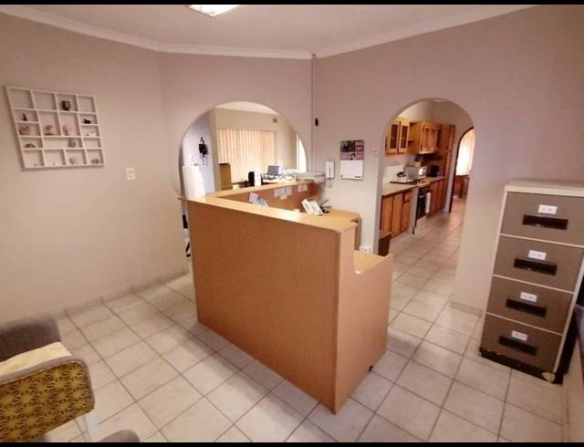 4 BEDROOM HOUSE SOLD IN SARNIA